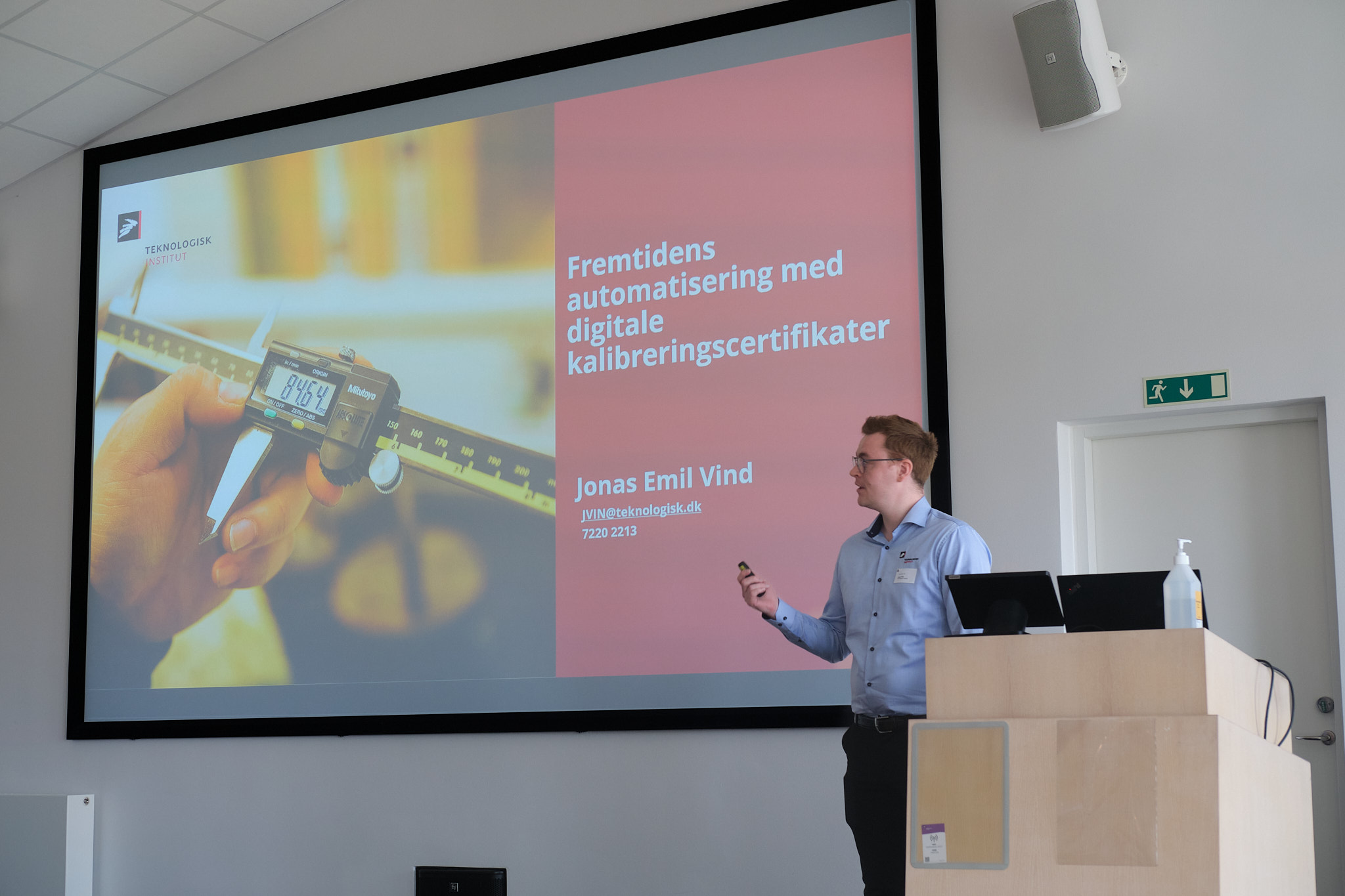 Jonas Emil Vind holdt oplg om Fremtidens automatisering med digitale kalibreringscertifikater